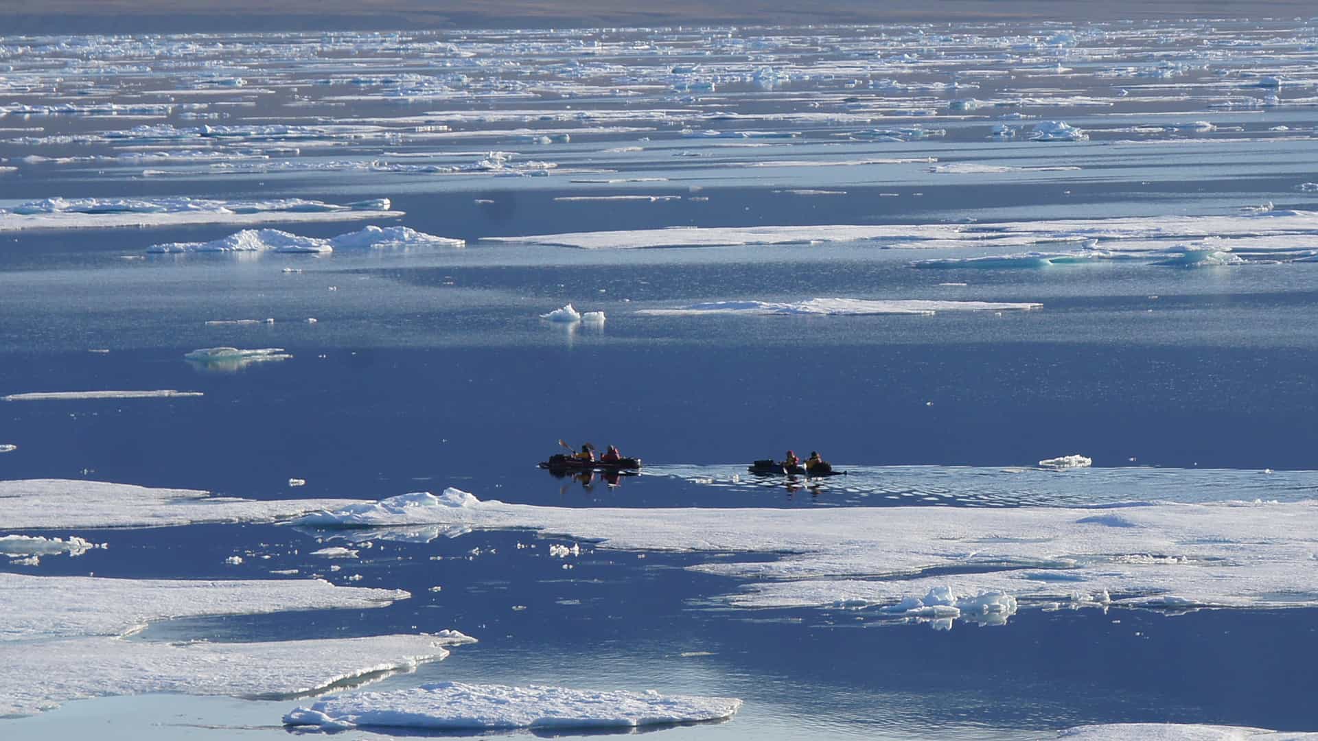 Nordøstgrønland, kajak i skrønernes land, foredrag, Erik B. Jørgensen, kajakkerne i havisen