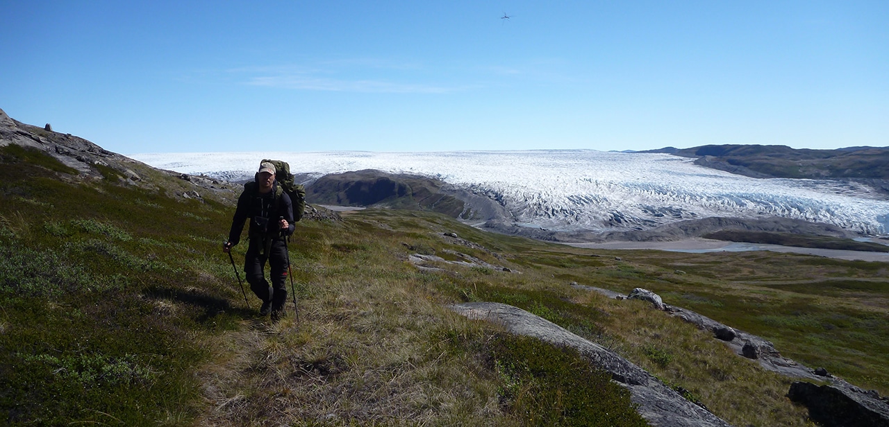 Vandretur på Arctic Circle Trail, Indlandsisen, Kangerlussuaq til Sisimiut, Erik B. Jørgensen på vej