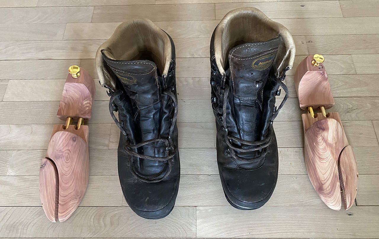 Vandrestøvler, pudsning, vedligeholdelse og tilpasning [Fif og råd] sko, støvle blokker, opbevaring af Erik B. Jørgensen