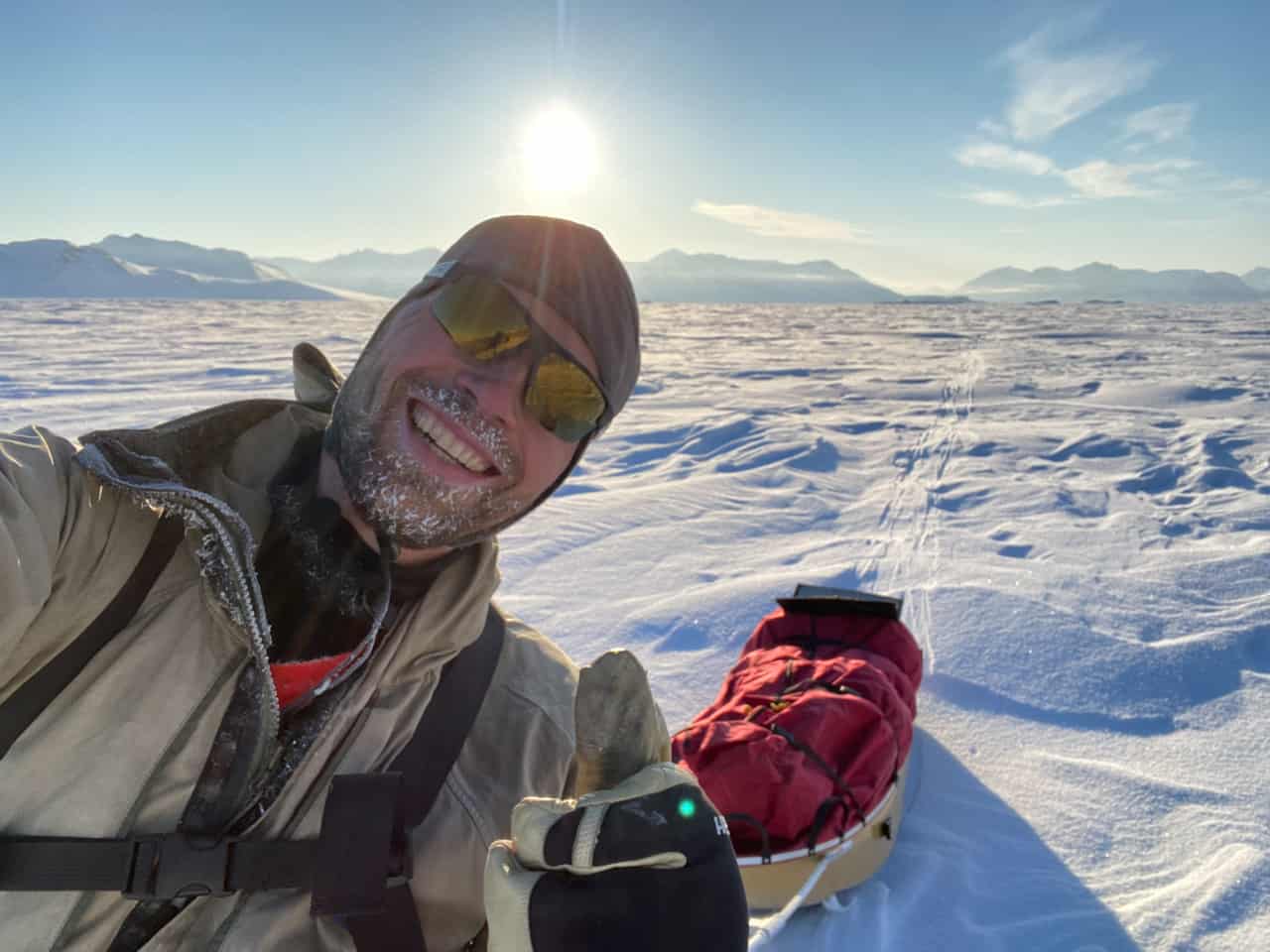 "3. Thule til Thule ekspedition" polarfare Erik B. Jørgensen med pulk i sol og vinter