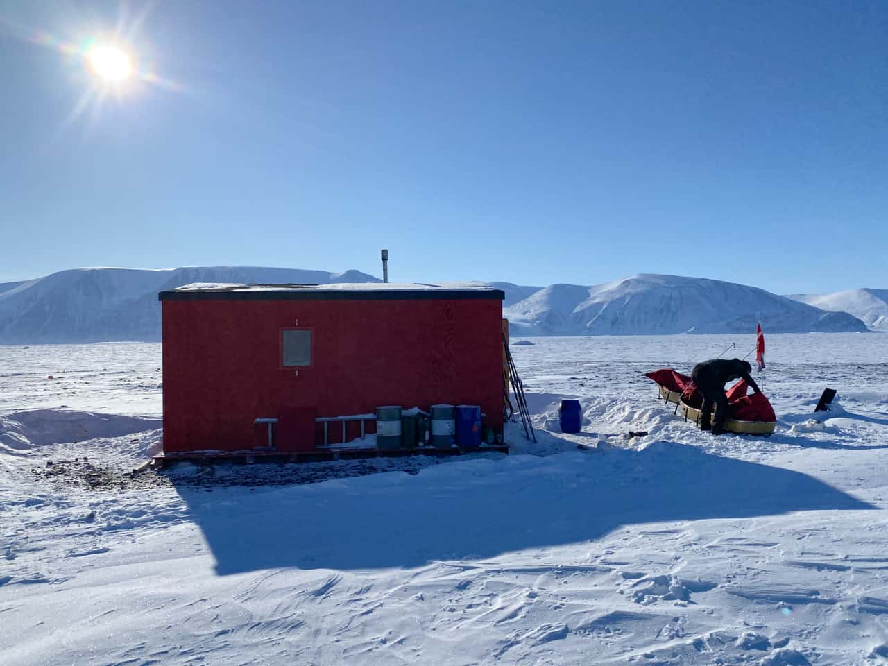 "3. Thule til Thule ekspedition" ved Strømstedet depot, Nordøstgrønland