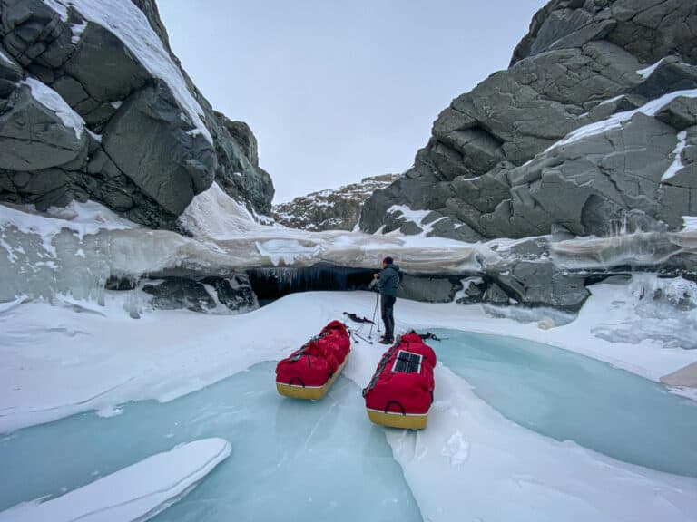 "3. Thule til Thule ekspedition", flodleje der er frossent og svært at komme forbi