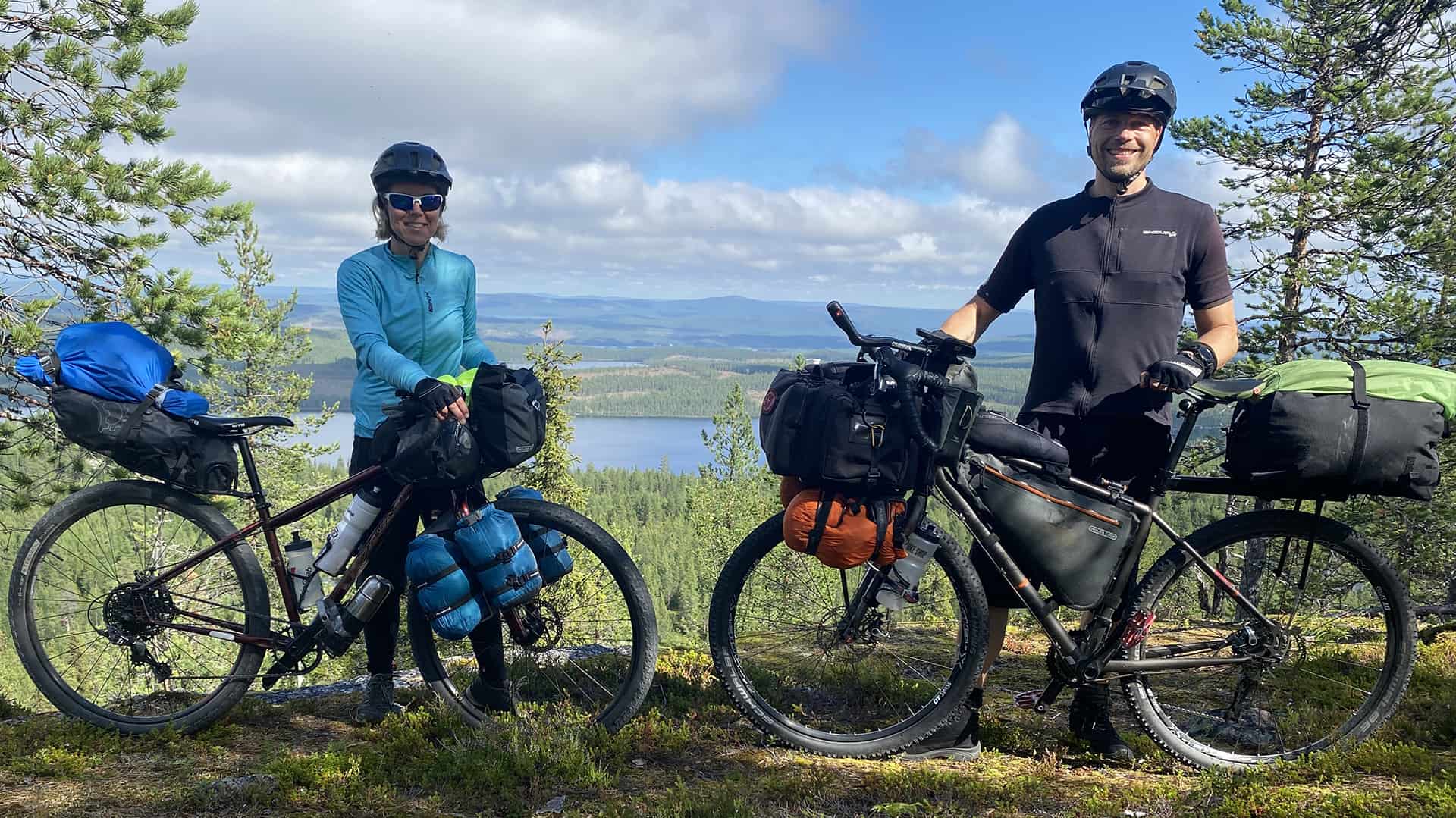 Bikepacking, Sverige, 2022, Tine Henrisken og eventyrer Erik B. Jørgensen