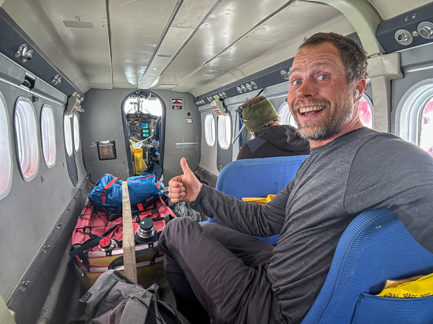 En perfekt afrunding og afslutning på 4. Thule til Thule ekspedition - Erik B. Jørgensen på vej hjem over i Twin Otter