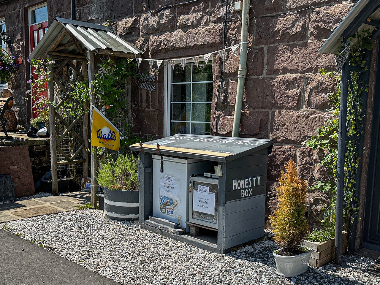 West Highland Way, vandretur i Skotland [Råd & fif] Vejbod, Honesty box