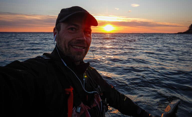 Erik B. Jørgensen i sin kajak, Panthera fra Struer Boat, til Ideen til Danmark rundt i kajak – Hurtigst muligt
