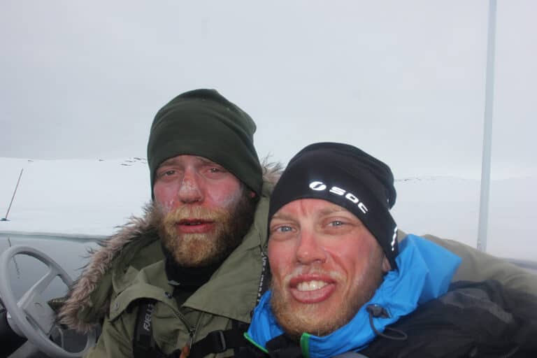 Krydsning af Grønlands Indlandsis 2013, dit eventyr, ekspeditionsleder Erik B. Jørgensen, deltager Jesper Sejberg Christiansen og Kenneth Dankleff Lagstrøm, efter turen, godt slidt