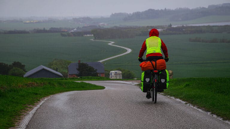 Tine Henriksen og Erik B. Jørgensen på Mors rundt på cykel [Mikroeventyr]